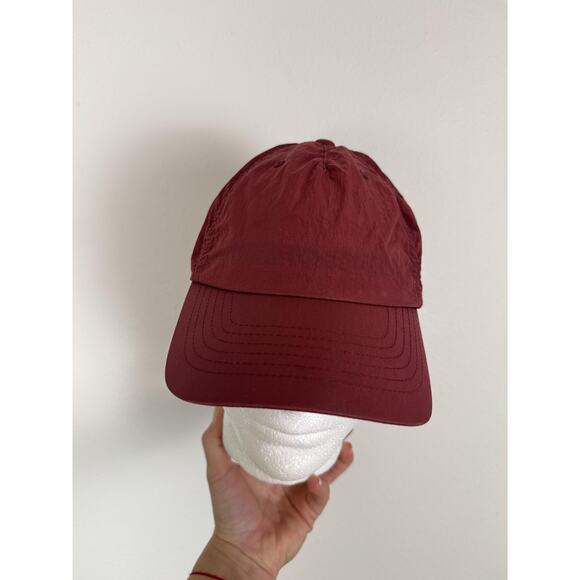 Vuori Hat Cap Snap Back Burgundy Red Nylon Classic Outdoor Adults - Picture 1 of 8